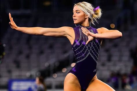 hottest olivia dunne pics|11 Glamorous Photos of LSU Star Gymnast Olivia。